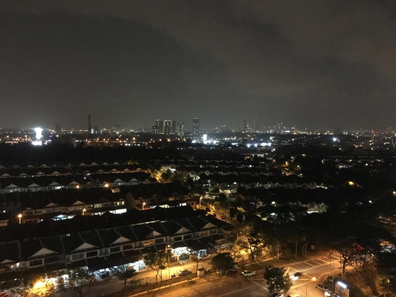 Palazio Serviced Apartment In Mount Austin Near Aeon Ikea Toppen Hsi Джохор-Бару Экстерьер фото